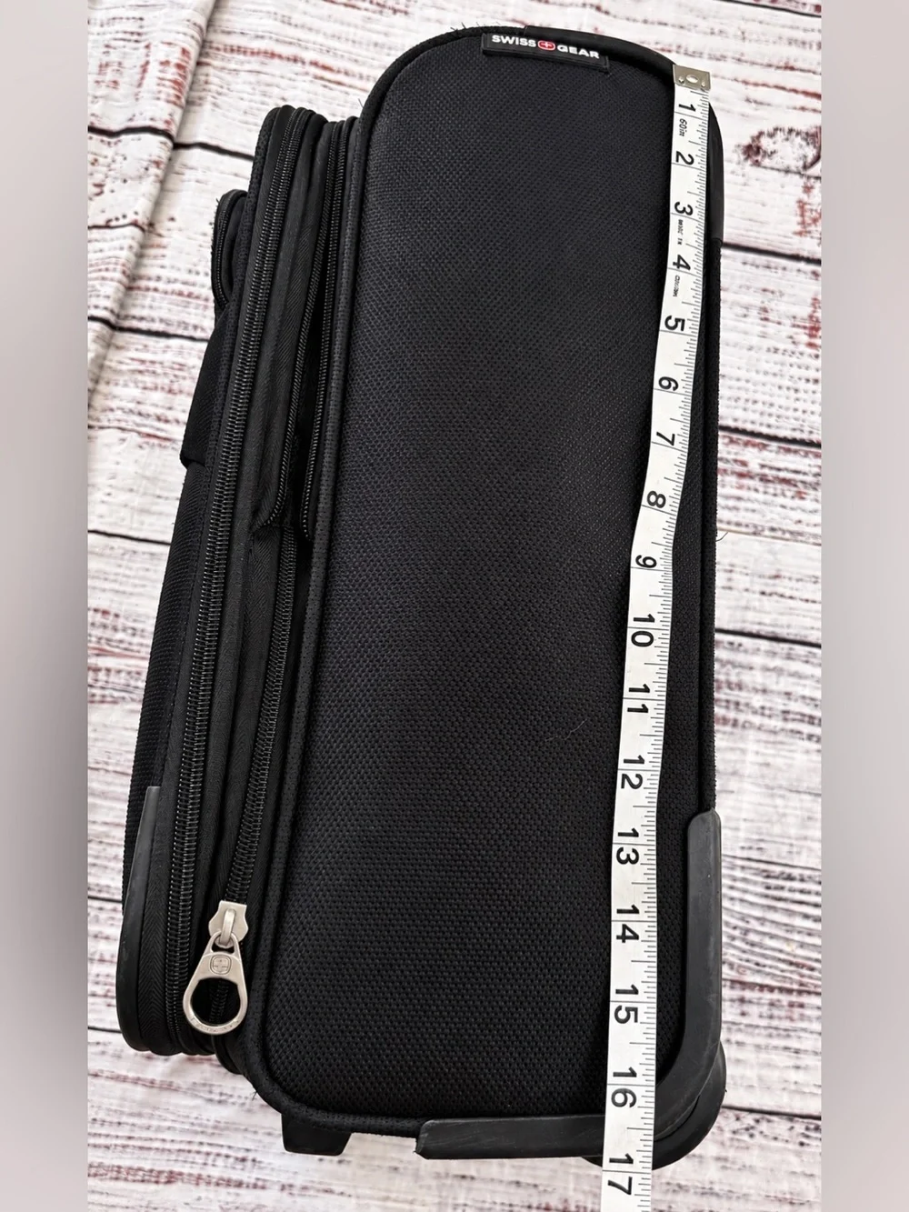 SwissGear Small Rolling Carry-On Bag Black Expandable Luggage